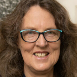 Profile photo of Elizabeth MacDougall (piano)