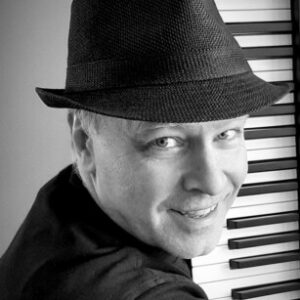 Profile photo of Peter Bergin (piano/voice)
